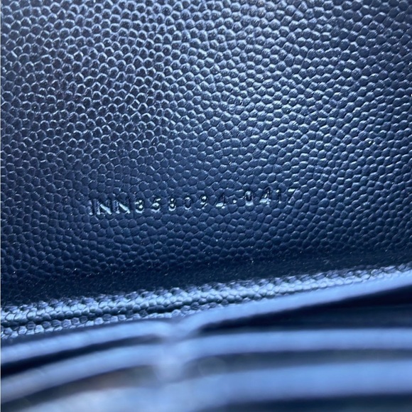 Authentic YSL Yves Saint Laurent black Zippy wallet - Picture 3 of 14